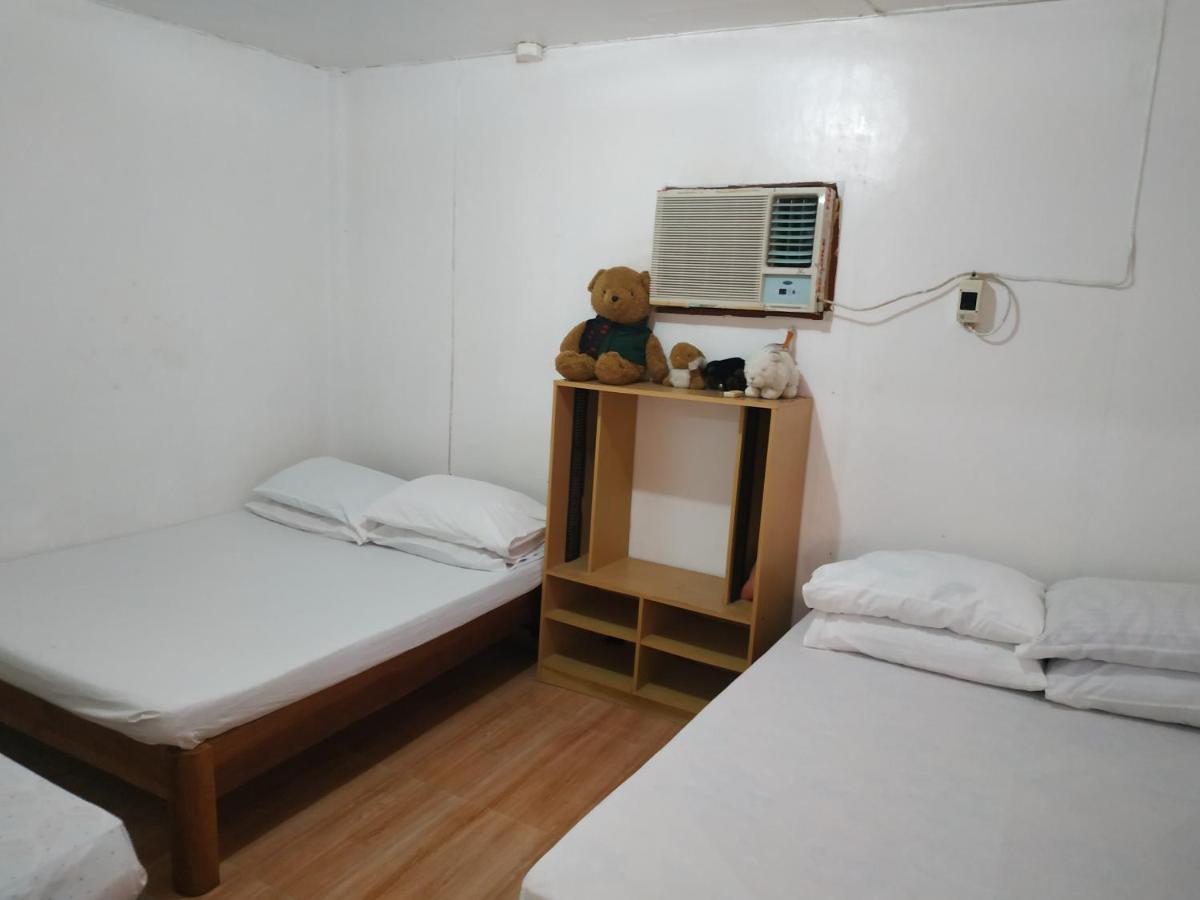 Emoks Guest House Moalboal Kültér fotó