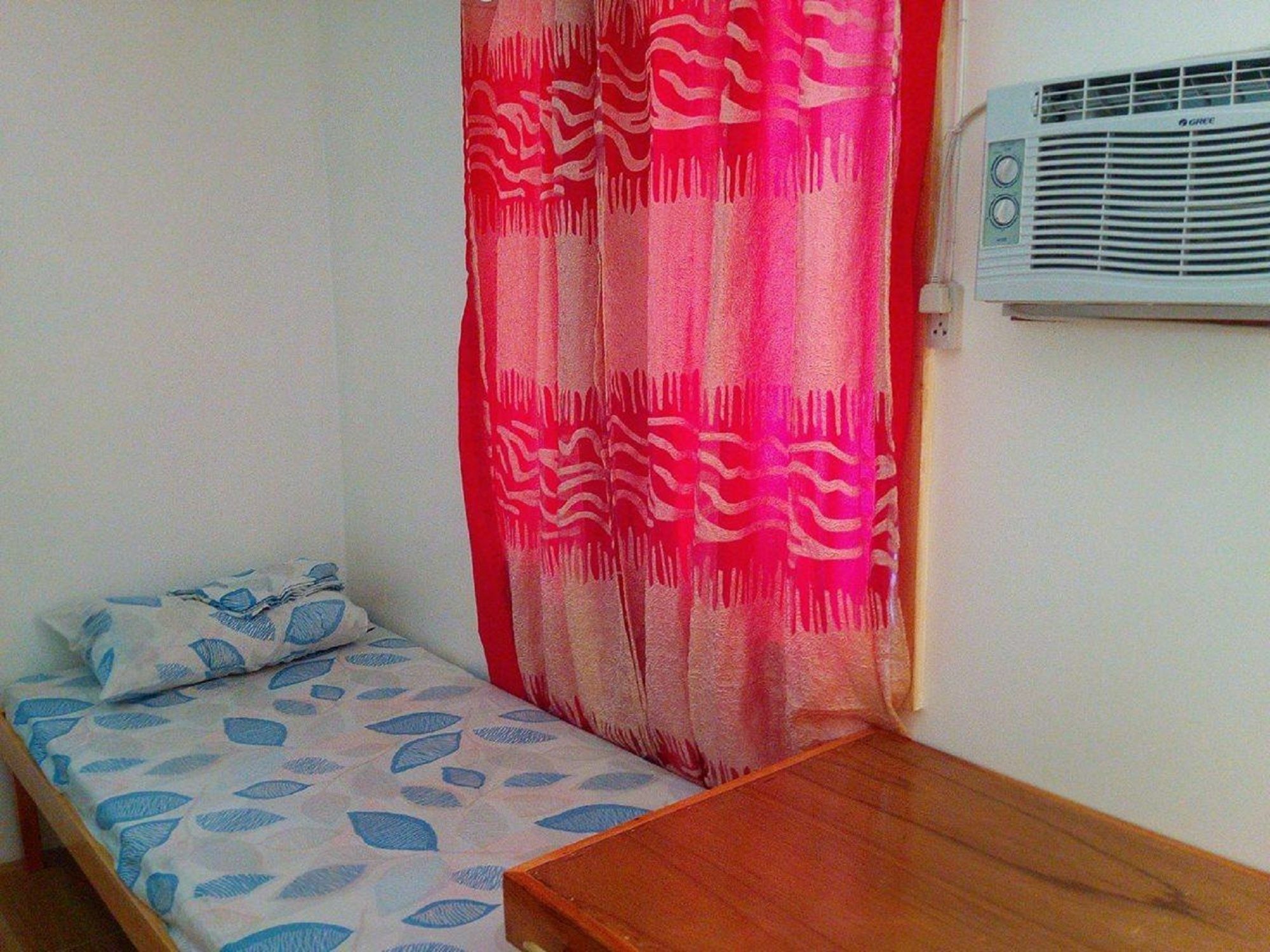 Emoks Guest House Moalboal Kültér fotó